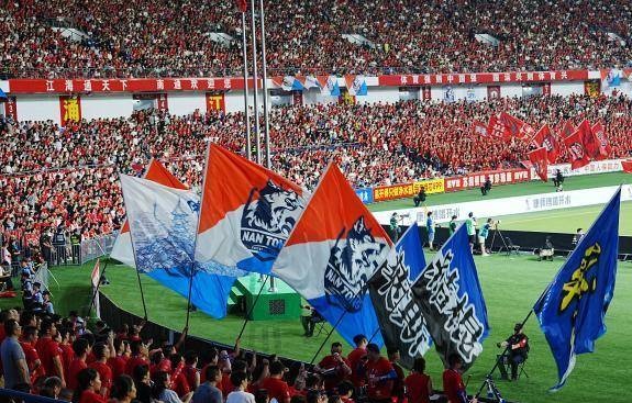 开云体育-足球赛事安保升级，确保球员安全