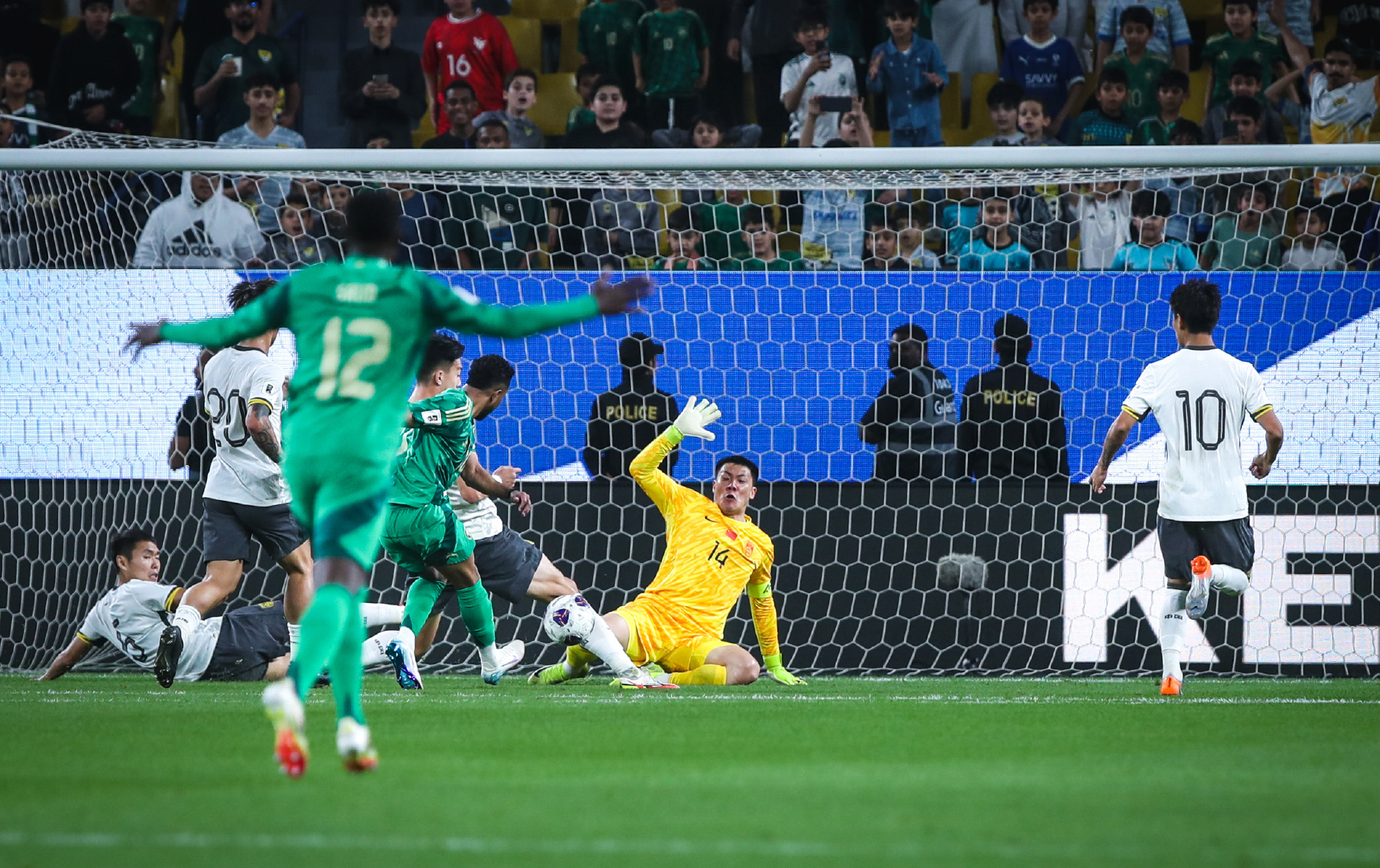 球员状态回升,展现出色表现让人惊叹 球员状态回升,展现出色表现让人惊叹