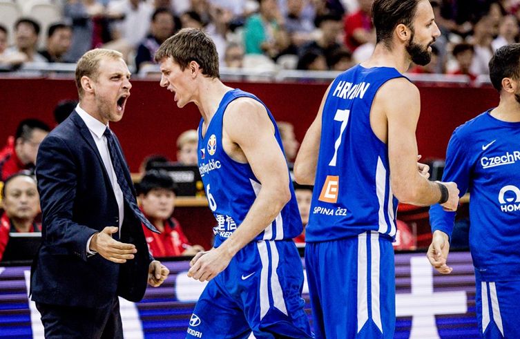 开云体育APP下载-力与美：两支球队将在场上进行壮观的角逐的简单介绍