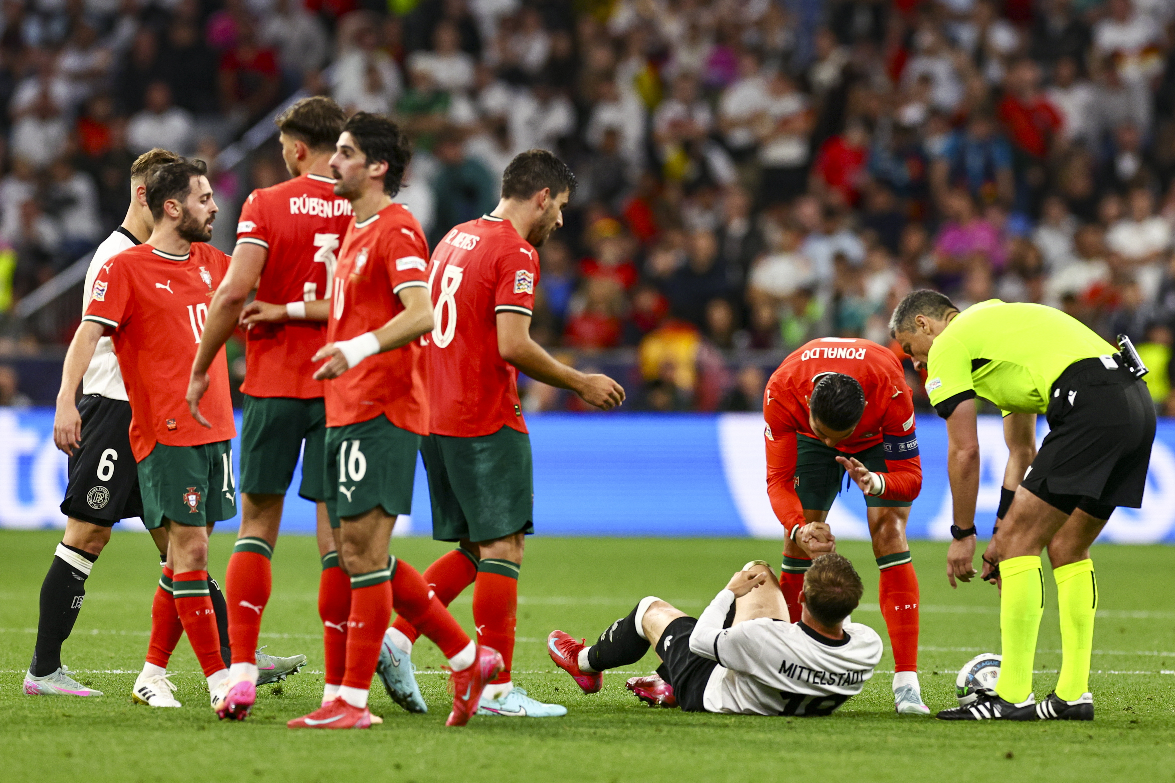 葡萄牙惨败瑞典,无缘欧国联半决赛的简单介绍 葡萄牙惨败瑞典,无缘欧国联半决赛的简单介绍