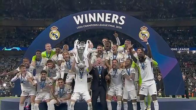 皇家马德里再次夺冠!球迷沸腾 皇家马德里再次夺冠!球迷沸腾