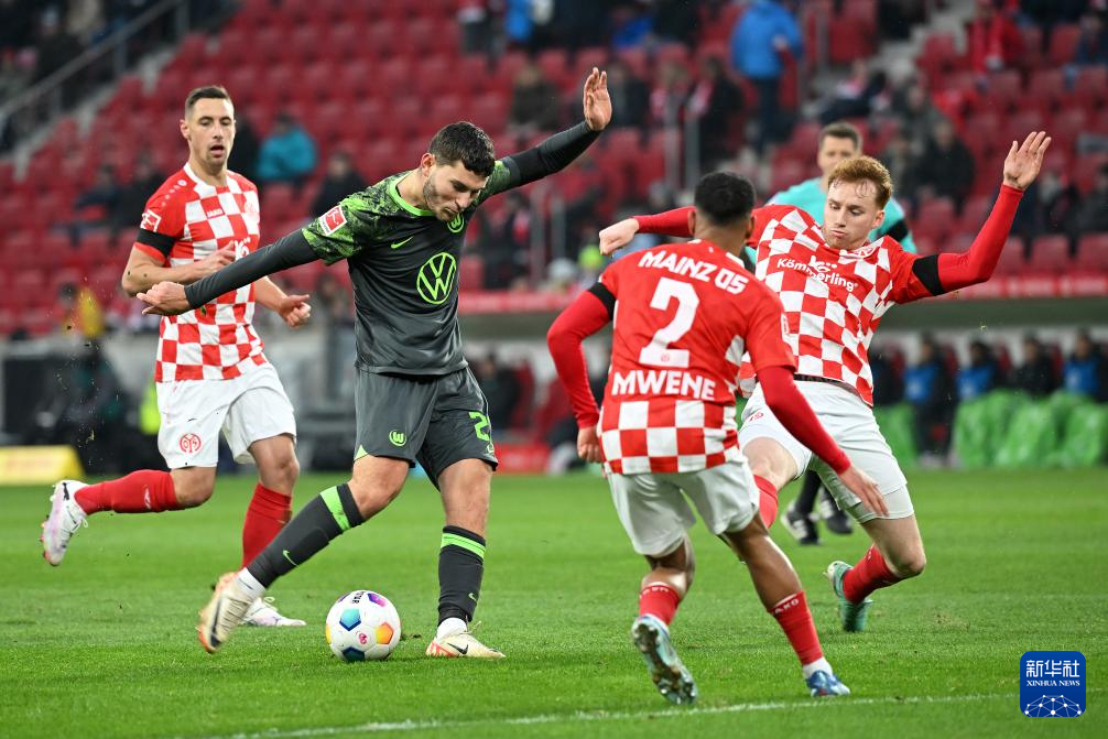 沃尔夫斯堡客场战平汉堡,保持领队位置的简单介绍 沃尔夫斯堡客场战平汉堡,保持领队位置的简单介绍
