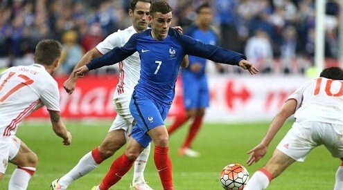 开云体育在线-冰岛凭借进球优势，小组第一出线