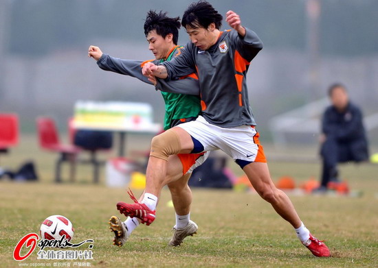 捷克队与斯洛伐克队形成激烈对抗,结果揭晓 捷克队与斯洛伐克队形成激烈对抗,结果揭晓