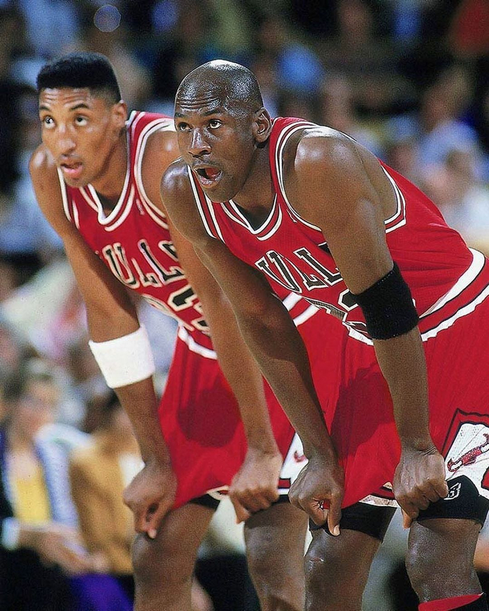 四川队横扫公牛,字母哥扛起全队 四川队横扫公牛,字母哥扛起全队