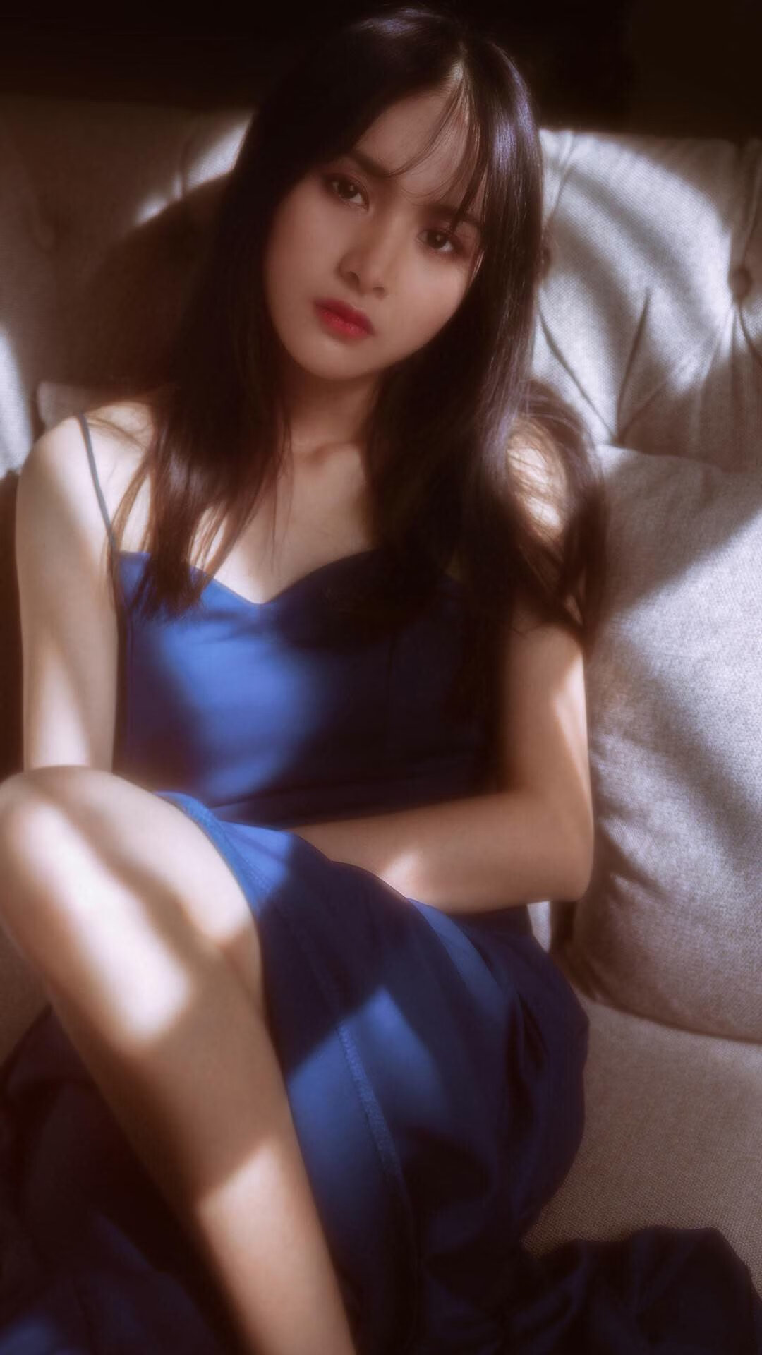 欧冠淘汰赛之夜，双城记，当足球的月光照亮篮球的硬汉恩比德