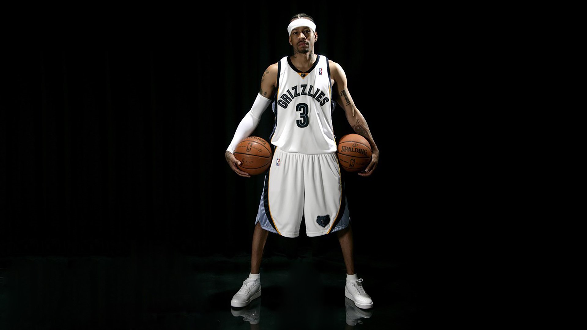 雨夜里的赎罪拥抱，2026世界杯决赛，保罗的罚球穿过了十六年的风雨