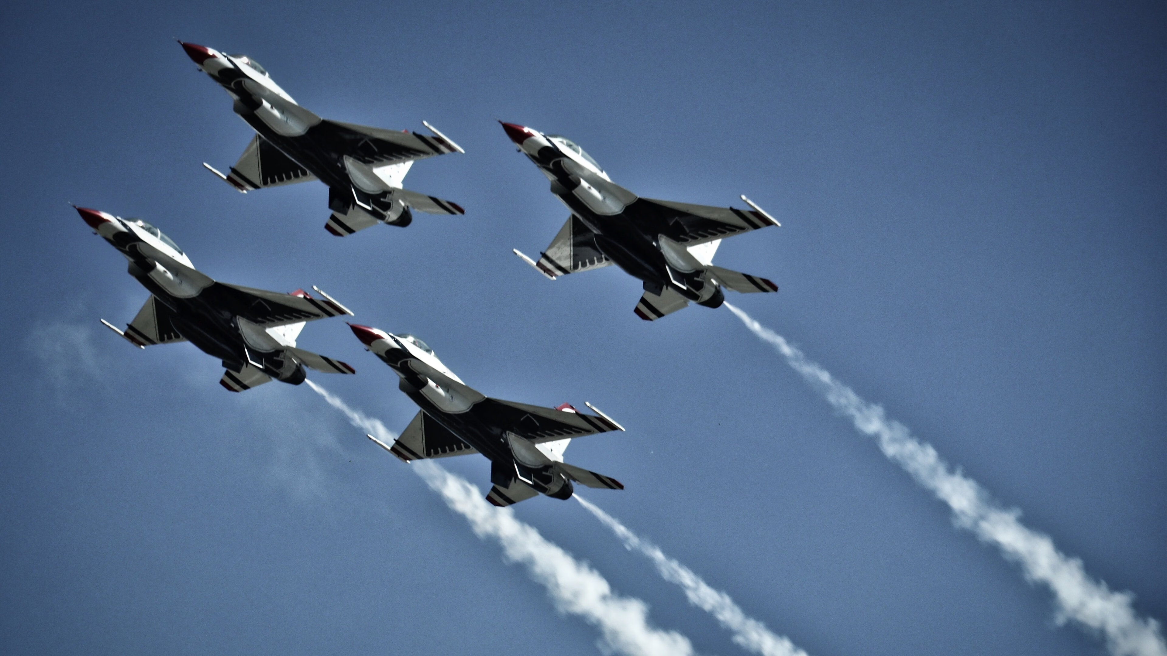 当哈利伯顿的妙传遇上广厦的利刃，一场跨越风格的胜利